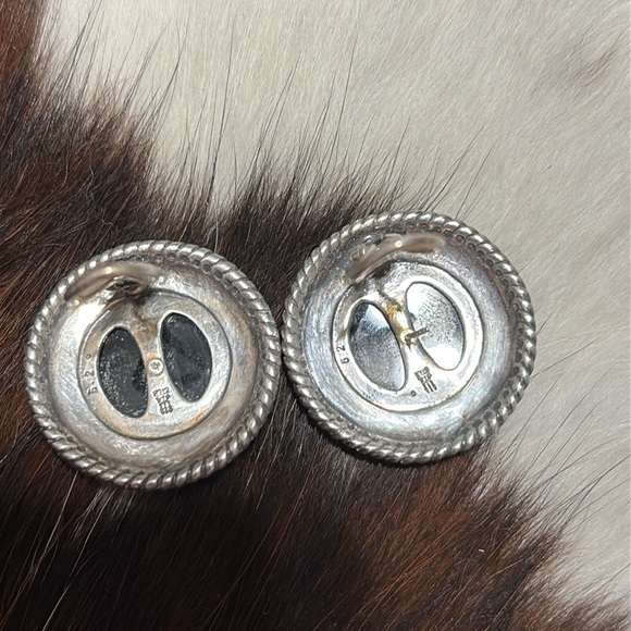 James Avery black onyx & silver earrings. - Picture 3 of 6